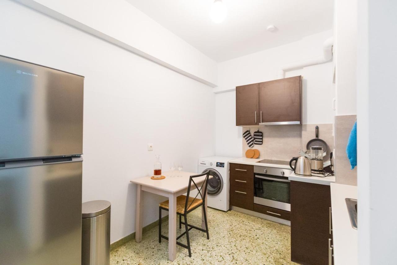 Apartment At Metaxourgio 1 Bed 2 Pers Атина Екстериор снимка